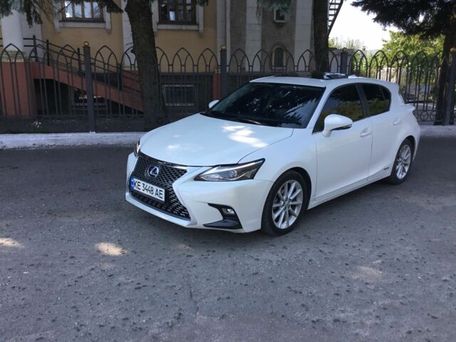 Білий Лексус СТ, об'ємом двигуна 1.8 л та пробігом 240 тис. км за 13401 $, фото 1 на Automoto.ua