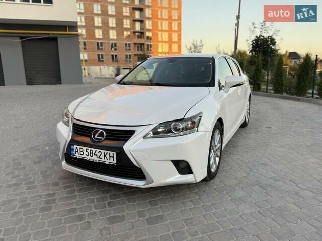 Белый Лексус СТ, объемом двигателя 1.8 л и пробегом 173 тыс. км за 13900 $, фото 1 на Automoto.ua