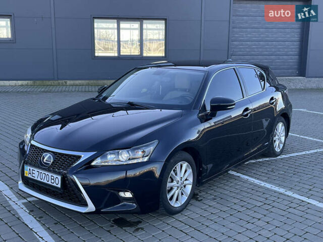 Чорний Лексус СТ, об'ємом двигуна 1.8 л та пробігом 129 тис. км за 12500 $, фото 1 на Automoto.ua