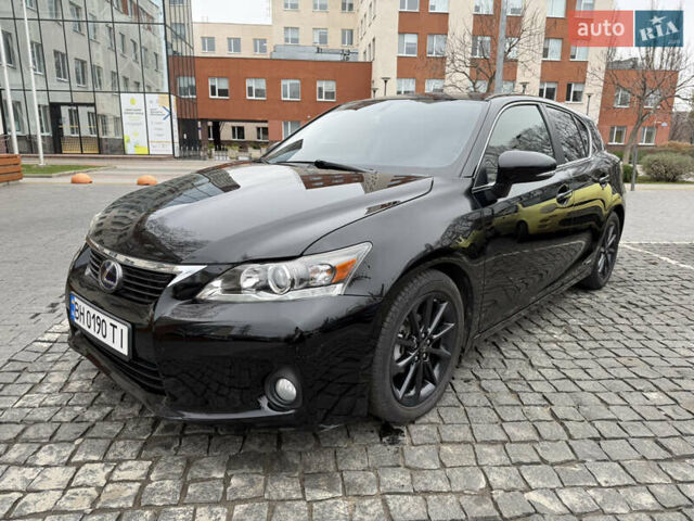 Чорний Лексус СТ, об'ємом двигуна 1.8 л та пробігом 156 тис. км за 14200 $, фото 1 на Automoto.ua