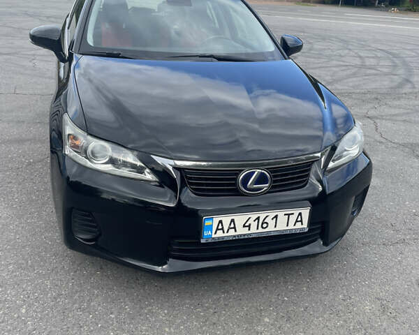 Чорний Лексус СТ, об'ємом двигуна 1.8 л та пробігом 141 тис. км за 13900 $, фото 1 на Automoto.ua