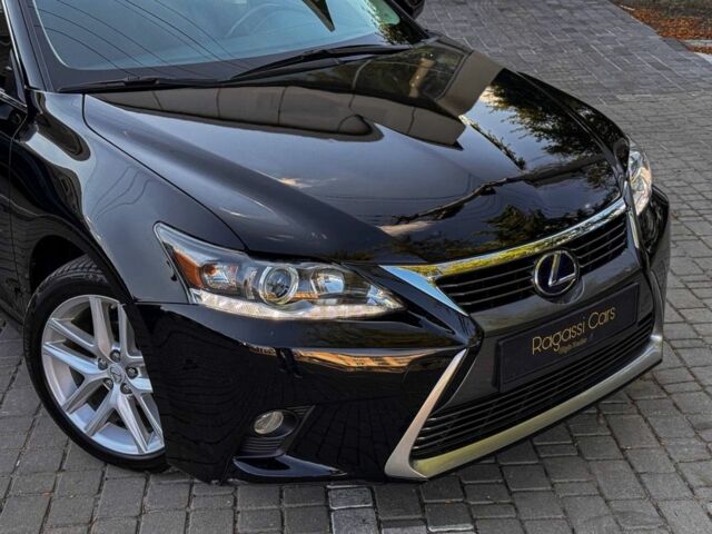 Чорний Лексус СТ, об'ємом двигуна 1.8 л та пробігом 100 тис. км за 14300 $, фото 1 на Automoto.ua
