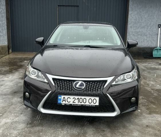 Коричневий Лексус СТ, об'ємом двигуна 1.8 л та пробігом 200 тис. км за 11000 $, фото 1 на Automoto.ua