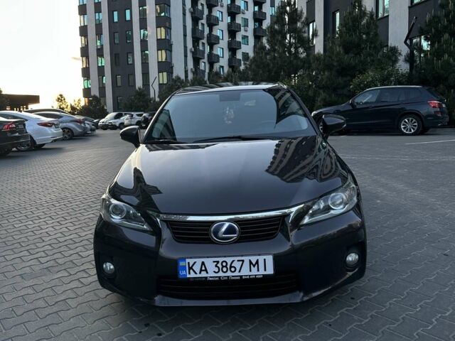 Коричневий Лексус СТ, об'ємом двигуна 1.8 л та пробігом 204 тис. км за 12600 $, фото 1 на Automoto.ua
