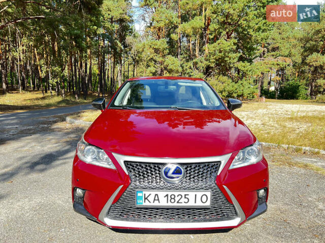 Красный Лексус СТ, объемом двигателя 1.8 л и пробегом 205 тыс. км за 12000 $, фото 1 на Automoto.ua
