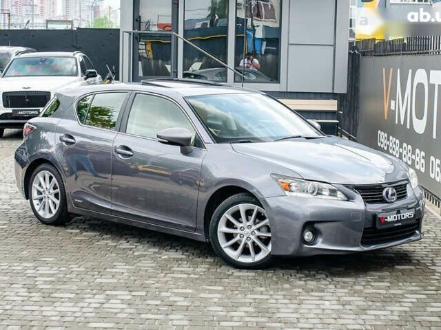 Лексус СТ, об'ємом двигуна 0 л та пробігом 128 тис. км за 13500 $, фото 1 на Automoto.ua