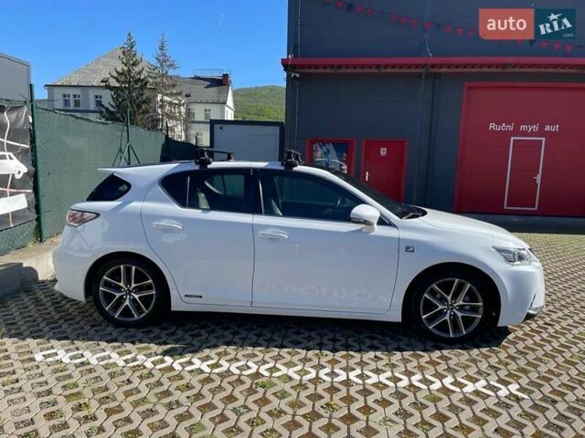 Лексус СТ, об'ємом двигуна 1.8 л та пробігом 172 тис. км за 15500 $, фото 1 на Automoto.ua