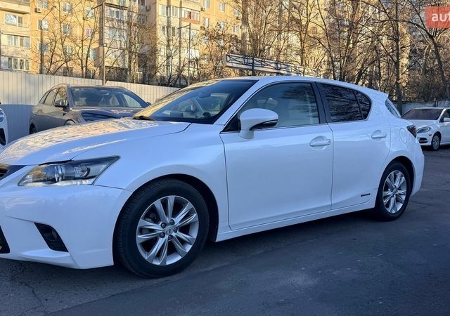 Лексус СТ, объемом двигателя 1.8 л и пробегом 108 тыс. км за 17999 $, фото 1 на Automoto.ua