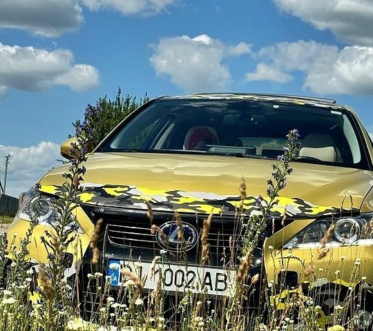 Жовтий Лексус СТ, об'ємом двигуна 1.8 л та пробігом 150 тис. км за 9500 $, фото 1 на Automoto.ua