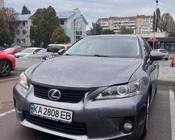 Сірий Лексус СТ, об'ємом двигуна 1.8 л та пробігом 208 тис. км за 13500 $, фото 1 на Automoto.ua
