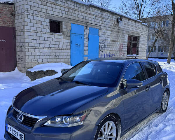 Сірий Лексус СТ, об'ємом двигуна 1.8 л та пробігом 298 тис. км за 9500 $, фото 1 на Automoto.ua