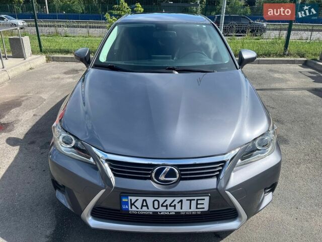 Серый Лексус СТ, объемом двигателя 1.8 л и пробегом 207 тыс. км за 13800 $, фото 1 на Automoto.ua