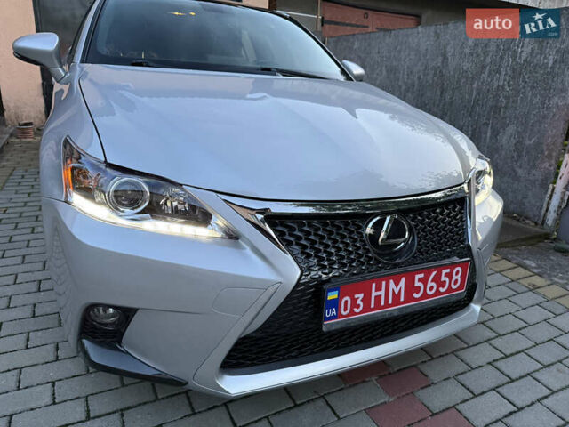 Серый Лексус СТ, объемом двигателя 1.8 л и пробегом 136 тыс. км за 15400 $, фото 1 на Automoto.ua