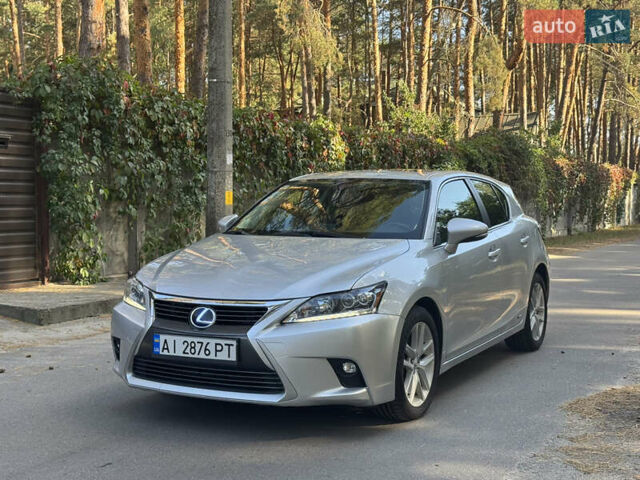 Сірий Лексус СТ, об'ємом двигуна 1.8 л та пробігом 165 тис. км за 13550 $, фото 1 на Automoto.ua