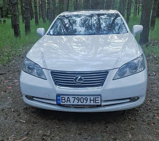 Белый Лексус ЕС, объемом двигателя 3.46 л и пробегом 282 тыс. км за 9500 $, фото 1 на Automoto.ua