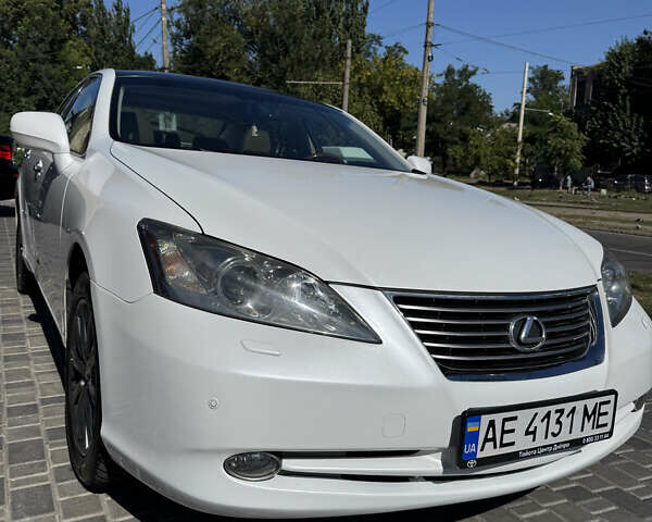 Белый Лексус ЕС, объемом двигателя 3.46 л и пробегом 203 тыс. км за 12000 $, фото 1 на Automoto.ua