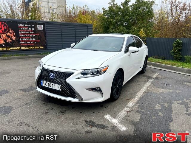 Білий Лексус ЕС, об'ємом двигуна 2.5 л та пробігом 240 тис. км за 16300 $, фото 1 на Automoto.ua