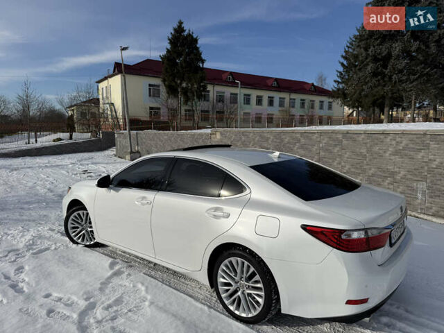 Белый Лексус ЕС, объемом двигателя 3.5 л и пробегом 87 тыс. км за 22500 $, фото 1 на Automoto.ua