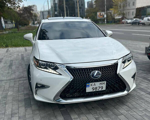 Білий Лексус ЕС, об'ємом двигуна 2.5 л та пробігом 175 тис. км за 22500 $, фото 1 на Automoto.ua