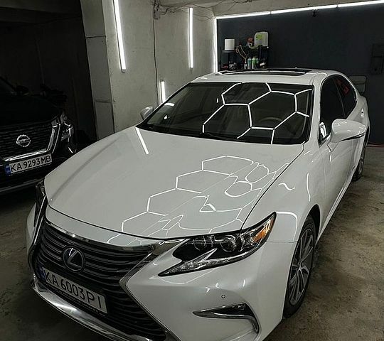 Білий Лексус ЕС, об'ємом двигуна 2.49 л та пробігом 221 тис. км за 23600 $, фото 1 на Automoto.ua