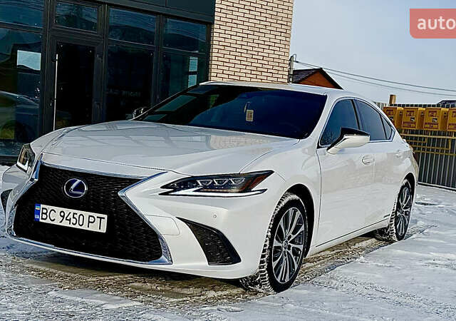 Белый Лексус ЕС, объемом двигателя 2.49 л и пробегом 59 тыс. км за 35500 $, фото 1 на Automoto.ua