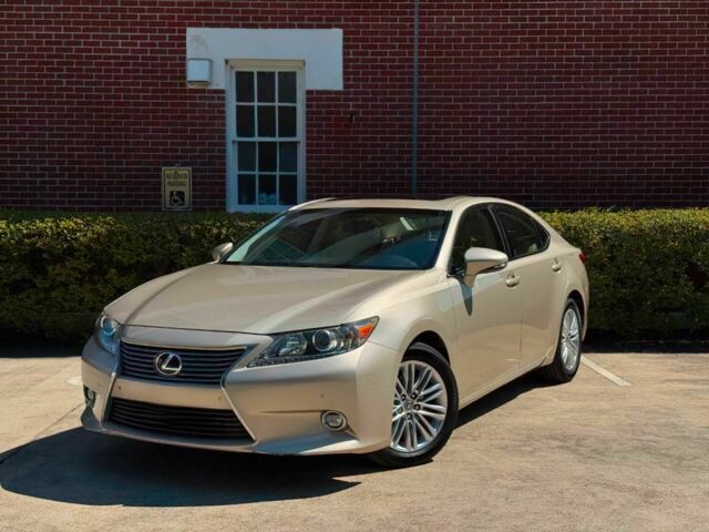 Бежевый Лексус ЕС, объемом двигателя 3.5 л и пробегом 75 тыс. км за 5000 $, фото 1 на Automoto.ua
