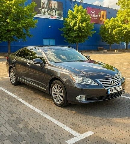 Чорний Лексус ЕС, об'ємом двигуна 3.5 л та пробігом 350 тис. км за 11300 $, фото 1 на Automoto.ua
