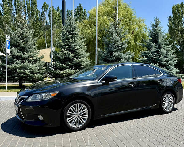 Черный Лексус ЕС, объемом двигателя 3.44 л и пробегом 180 тыс. км за 20500 $, фото 1 на Automoto.ua