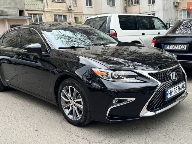 Черный Лексус ЕС, объемом двигателя 2.49 л и пробегом 142 тыс. км за 21500 $, фото 1 на Automoto.ua