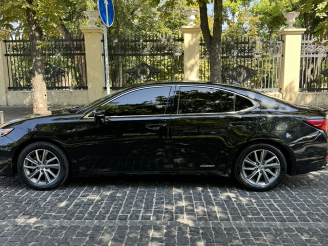 Черный Лексус ЕС, объемом двигателя 2.49 л и пробегом 205 тыс. км за 23500 $, фото 1 на Automoto.ua