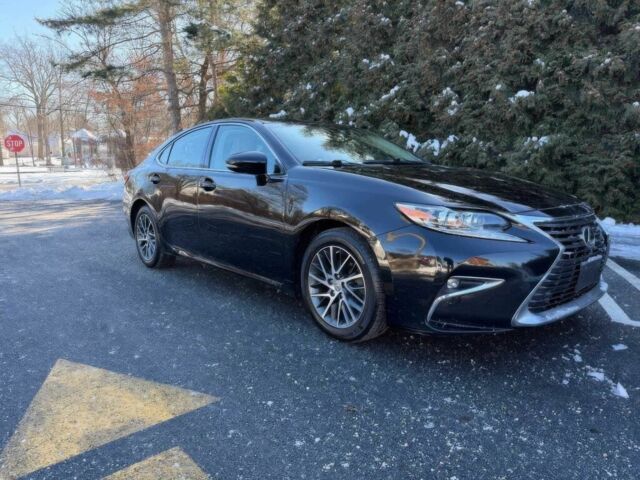Черный Лексус ЕС, объемом двигателя 3.5 л и пробегом 59 тыс. км за 5900 $, фото 1 на Automoto.ua