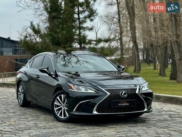 Черный Лексус ЕС, объемом двигателя 2.49 л и пробегом 80 тыс. км за 31999 $, фото 1 на Automoto.ua