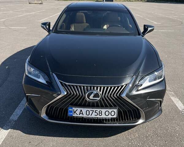 Черный Лексус ЕС, объемом двигателя 2.49 л и пробегом 145 тыс. км за 33000 $, фото 1 на Automoto.ua