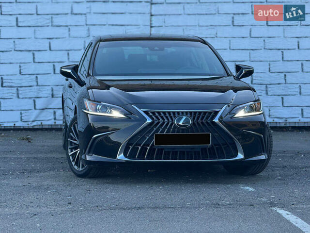 Лексус ЕС 2023 в Киеве на Automoto.ua Черный Лексус ЕС, объемом двигателя 2.49 л и пробегом 36 тыс. км за 44000 $, фото 1 на Automoto.ua
