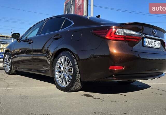 Коричневый Лексус ЕС, объемом двигателя 2.49 л и пробегом 160 тыс. км за 26300 $, фото 1 на Automoto.ua