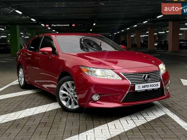 Красный Лексус ЕС, объемом двигателя 2.49 л и пробегом 300 тыс. км за 14990 $, фото 1 на Automoto.ua
