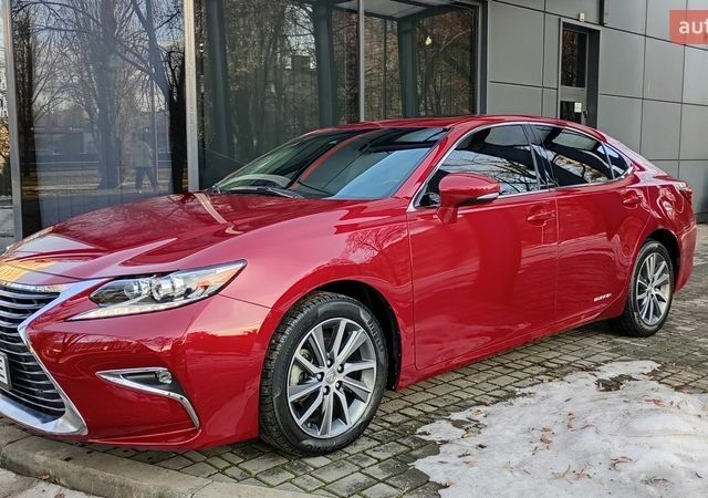 Красный Лексус ЕС, объемом двигателя 2.49 л и пробегом 140 тыс. км за 27900 $, фото 1 на Automoto.ua