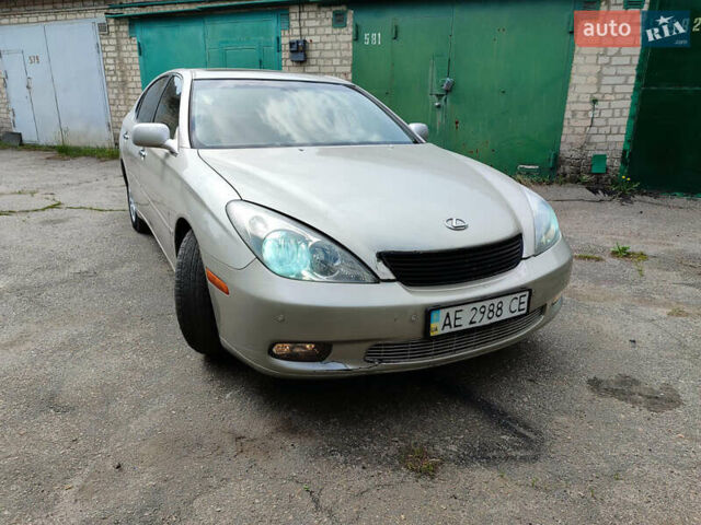 Лексус ЕС, объемом двигателя 3 л и пробегом 300 тыс. км за 4700 $, фото 1 на Automoto.ua