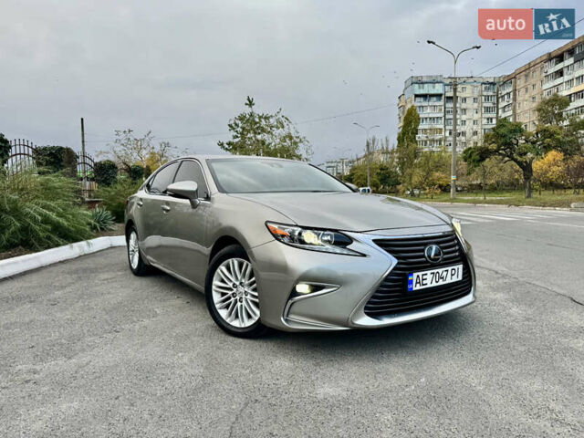 Лексус ЕС 2017 в Каменское - Днепродзержинск на Automoto.ua Лексус ЕС, объемом двигателя 3.46 л и пробегом 276 тыс. км за 18800 $, фото 1 на Automoto.ua