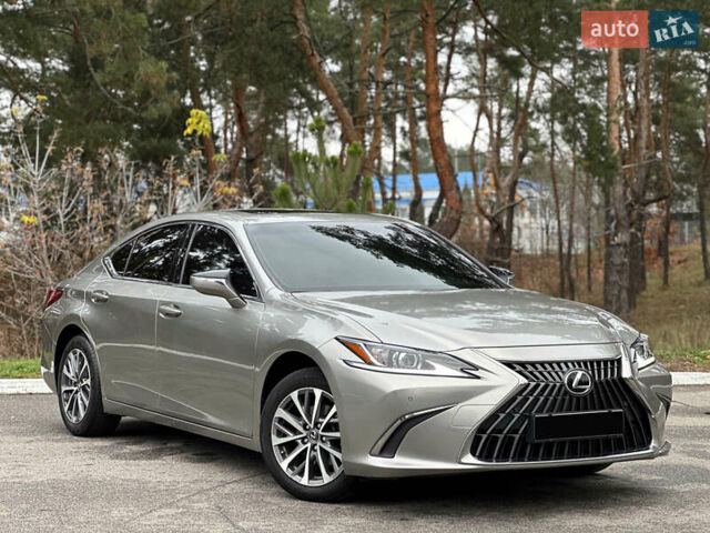 Лексус ЕС, объемом двигателя 2 л и пробегом 32 тыс. км за 36000 $, фото 1 на Automoto.ua