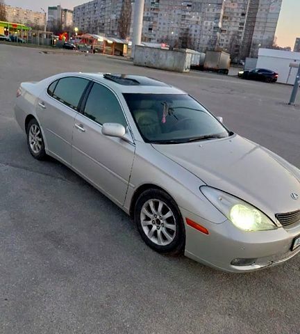 Серый Лексус ЕС, объемом двигателя 3 л и пробегом 0 тыс. км за 3700 $, фото 1 на Automoto.ua