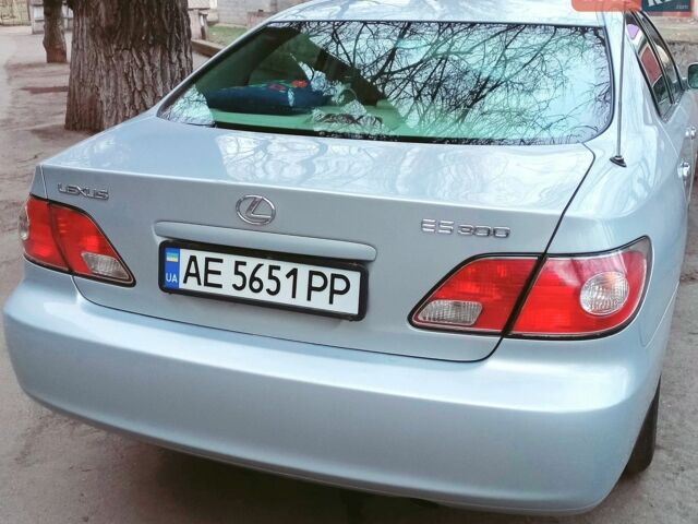 Сірий Лексус ЕС, об'ємом двигуна 3 л та пробігом 248 тис. км за 3000 $, фото 1 на Automoto.ua