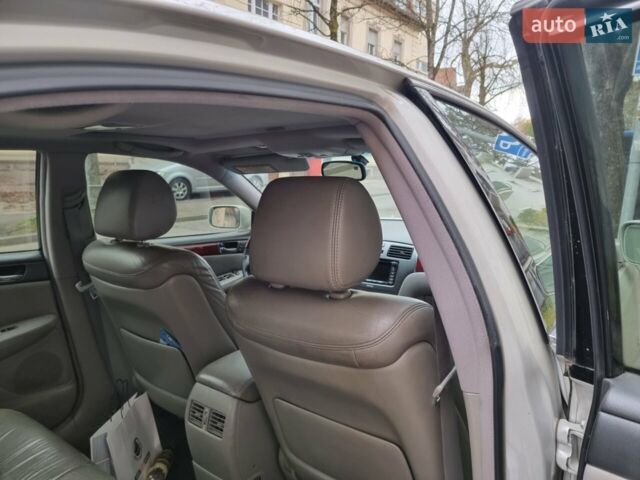 Серый Лексус ЕС, объемом двигателя 3 л и пробегом 300 тыс. км за 6500 $, фото 1 на Automoto.ua
