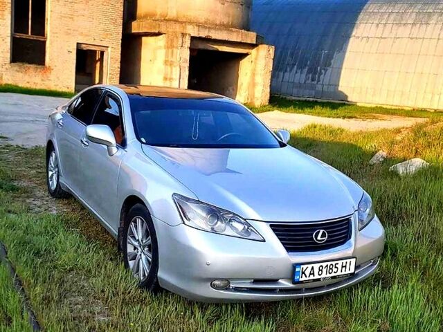 Серый Лексус ЕС, объемом двигателя 3.5 л и пробегом 258 тыс. км за 8850 $, фото 1 на Automoto.ua