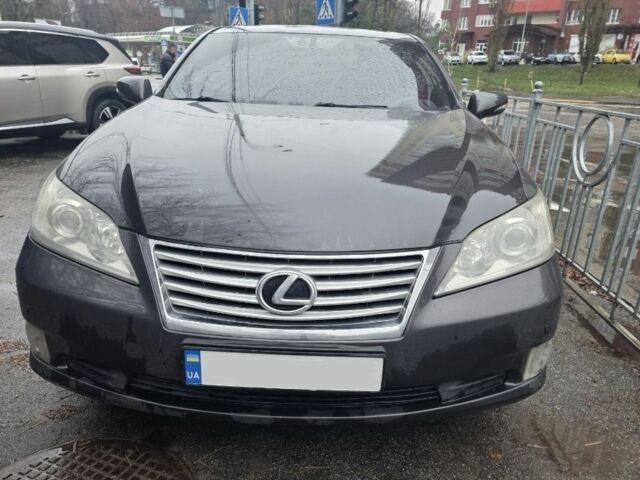 Серый Лексус ЕС, объемом двигателя 0 л и пробегом 344 тыс. км за 8000 $, фото 1 на Automoto.ua
