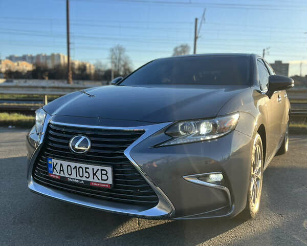 Серый Лексус ЕС, объемом двигателя 2.5 л и пробегом 256 тыс. км за 19000 $, фото 1 на Automoto.ua