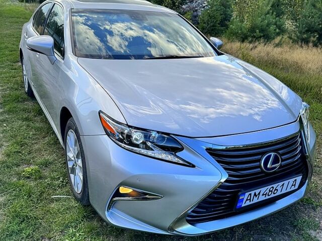 Серый Лексус ЕС, объемом двигателя 2.5 л и пробегом 98 тыс. км за 19500 $, фото 1 на Automoto.ua