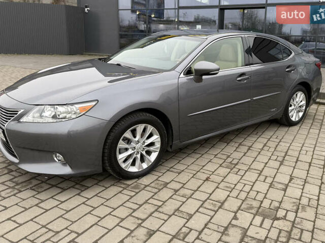 Сірий Лексус ЕС, об'ємом двигуна 2.49 л та пробігом 160 тис. км за 16700 $, фото 1 на Automoto.ua