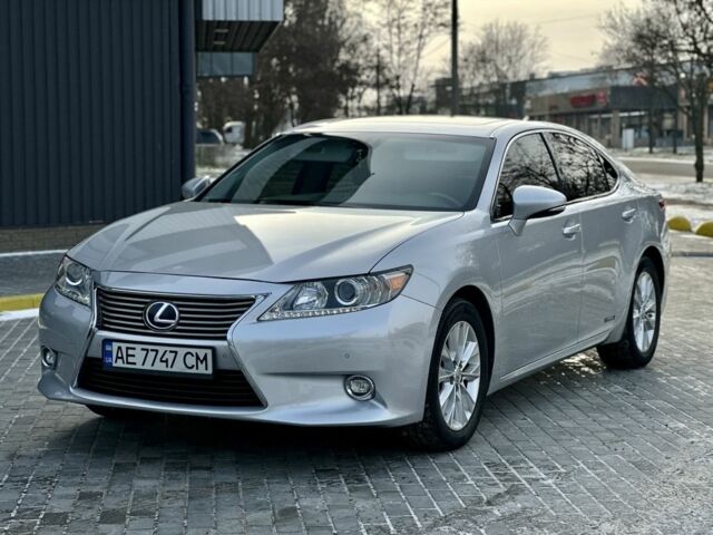 Сірий Лексус ЕС, об'ємом двигуна 2.5 л та пробігом 160 тис. км за 15200 $, фото 1 на Automoto.ua