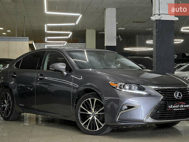Лексус ЕС 2014 в Николаеве на Automoto.ua Серый Лексус ЕС, объемом двигателя 2.5 л и пробегом 197 тыс. км за 18599 $, фото 1 на Automoto.ua